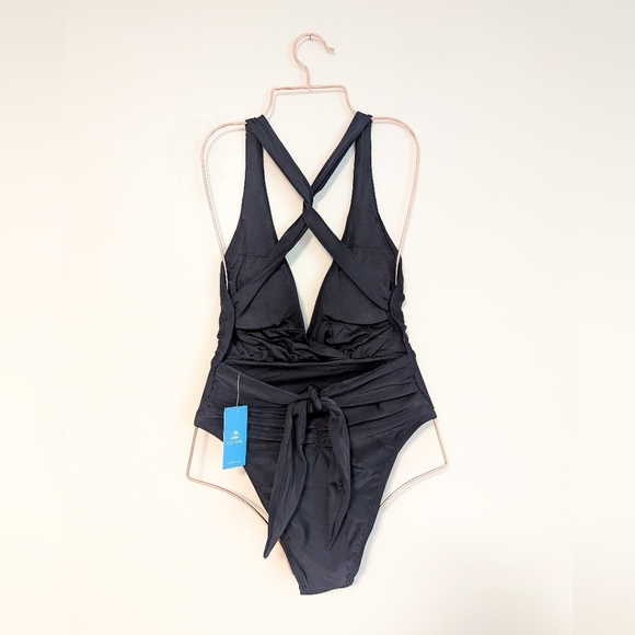 Cupshe Black One-piece Swimsuit with Tie-back And Ruching - Picture 3 of 4